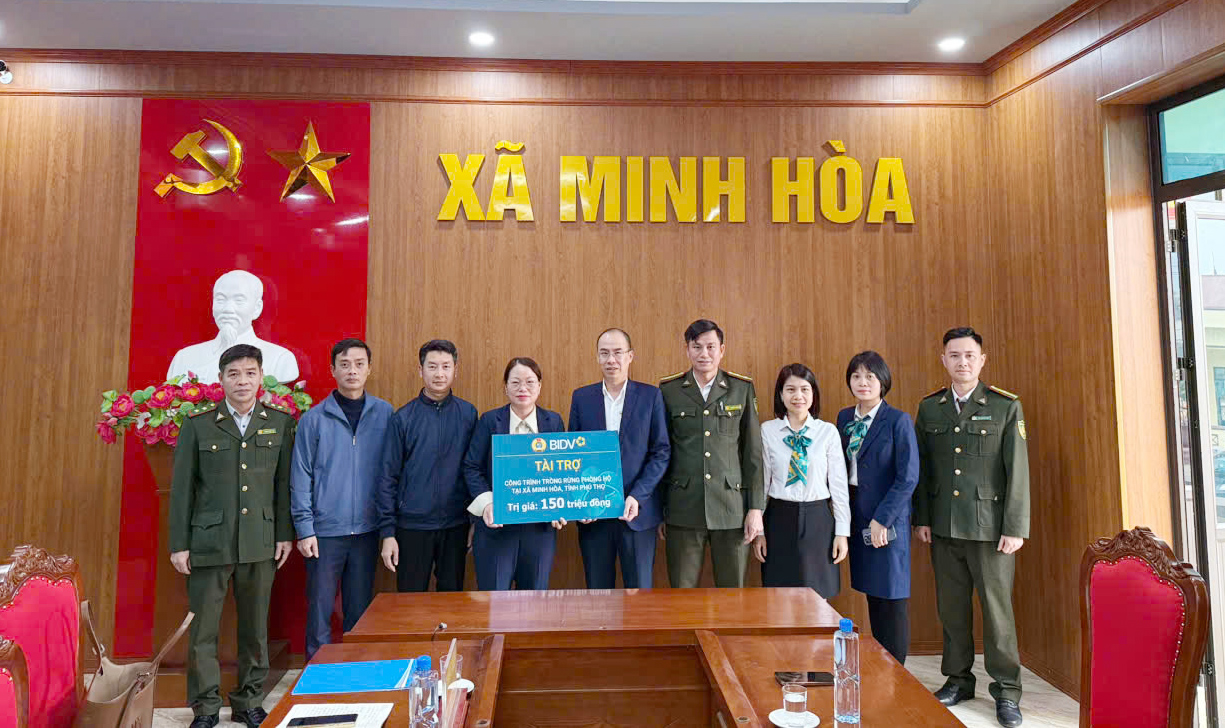 TIẾP NHẬN KINH PHÍ TÀI TRỢ CÔNG TRÌNH TRỒNG RỪNG PHÒNG HỘ XÃ MINH HÒA